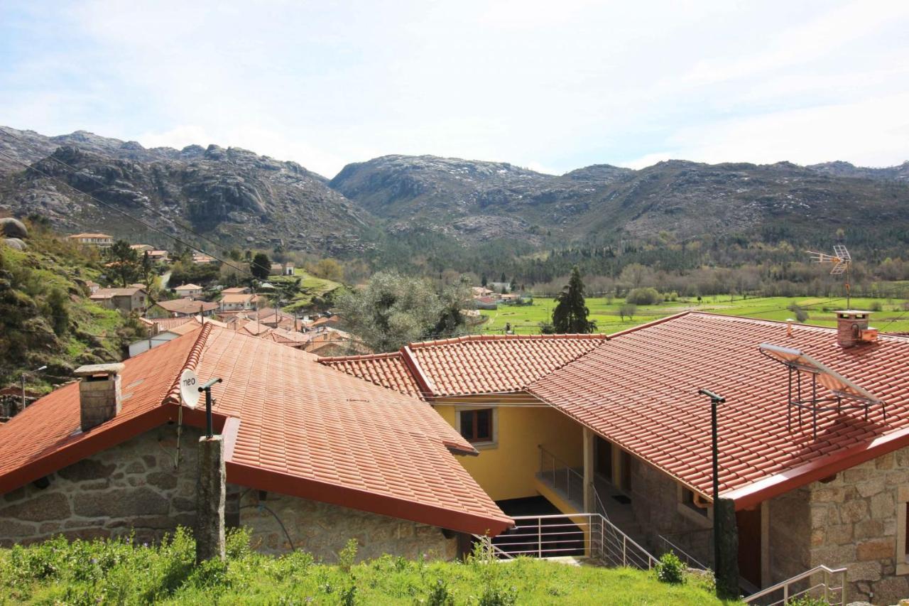 Casa Joao Vilar By Geres Casas カンポ・ド・ジェレッス エクステリア 写真