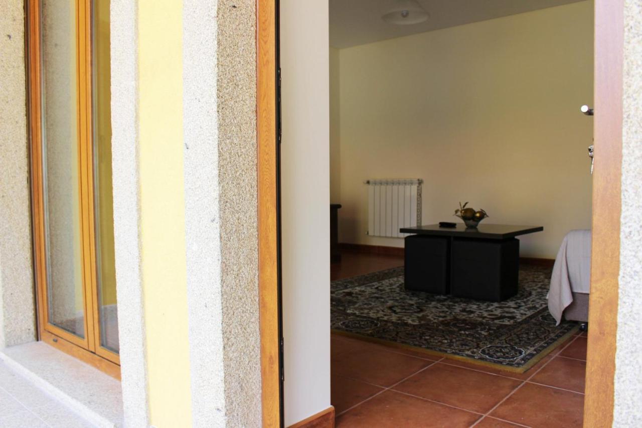 Casa Joao Vilar By Geres Casas カンポ・ド・ジェレッス エクステリア 写真