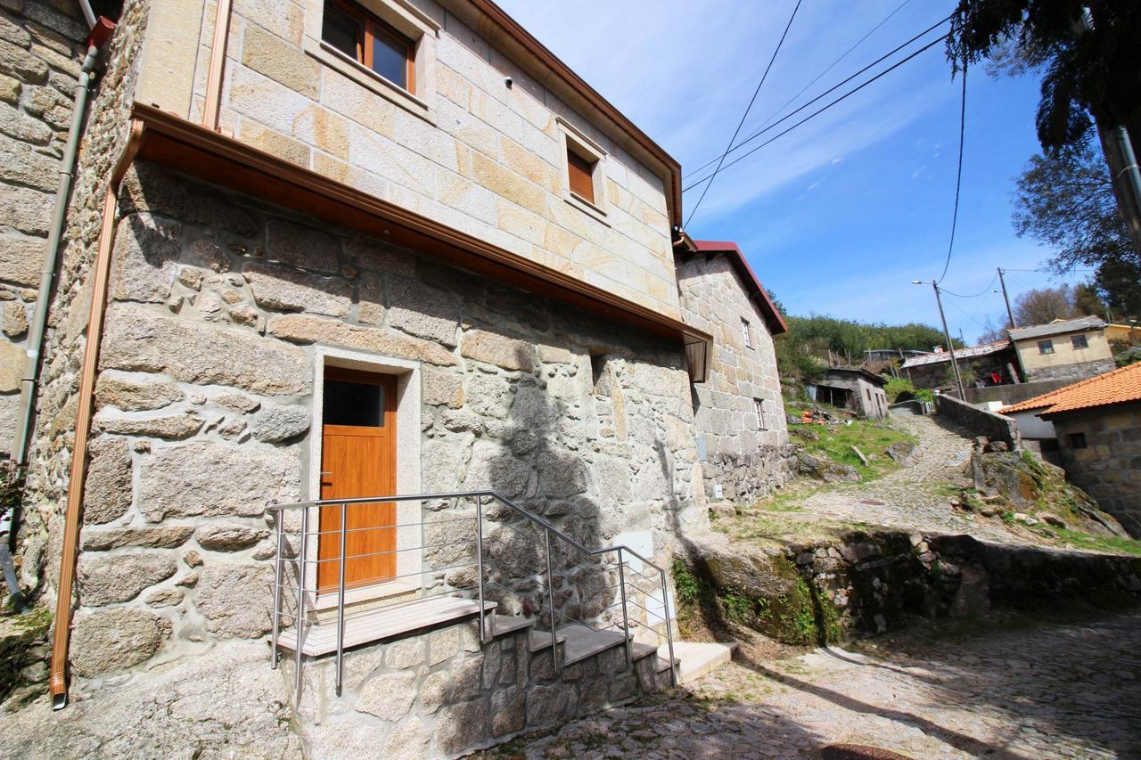 Casa Joao Vilar By Geres Casas カンポ・ド・ジェレッス エクステリア 写真